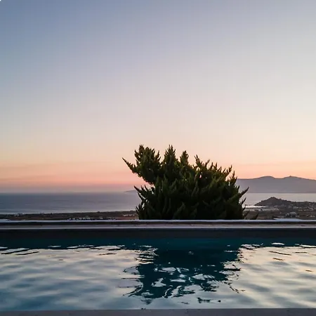 Casa Luna Naxos City